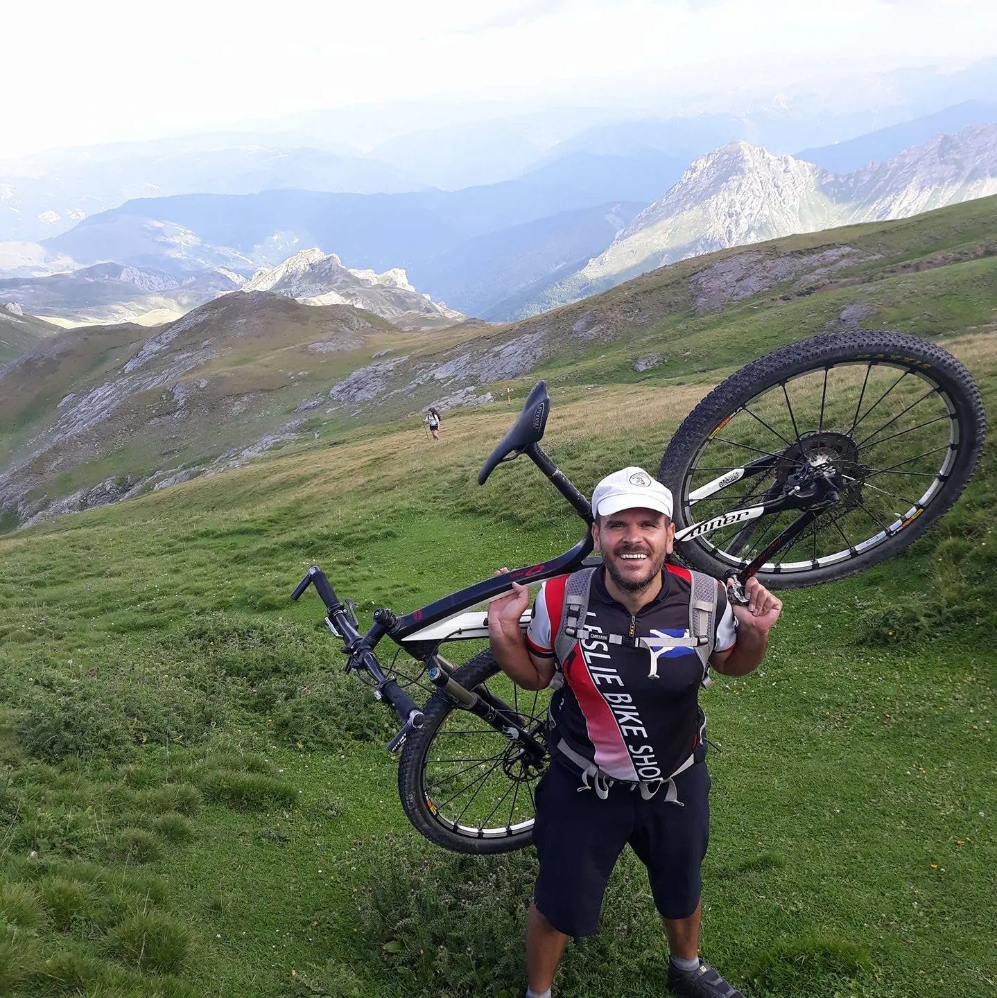 Stojan Hadji Jevtimov, Guide